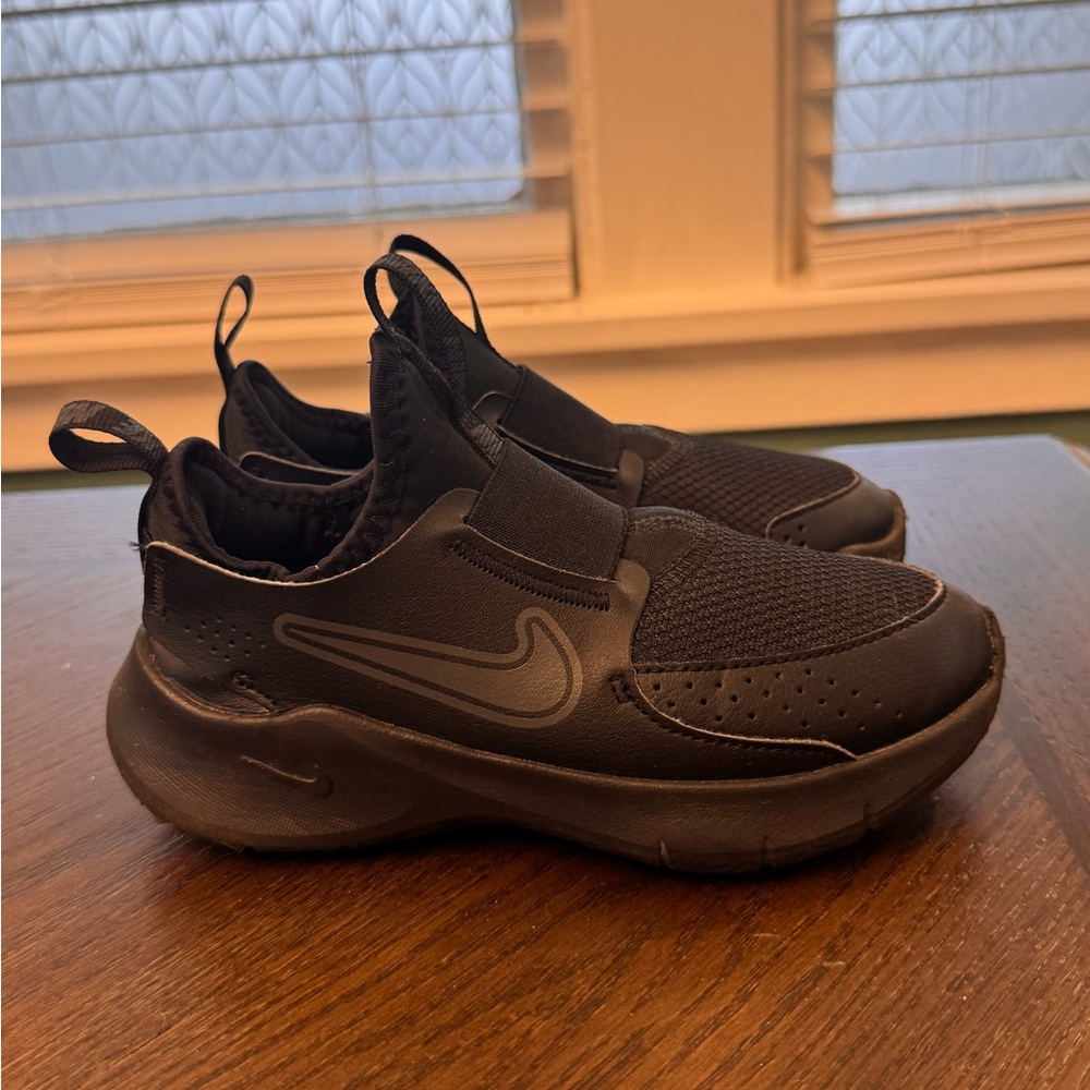 Nike kids size 13 all black